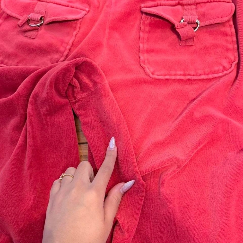 Y2K 2000s style red cargo shorts with pockets - Picture 8 of 8
